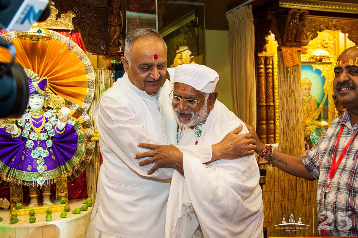 ©1987-2017 SKS Swaminarayan Temple East London